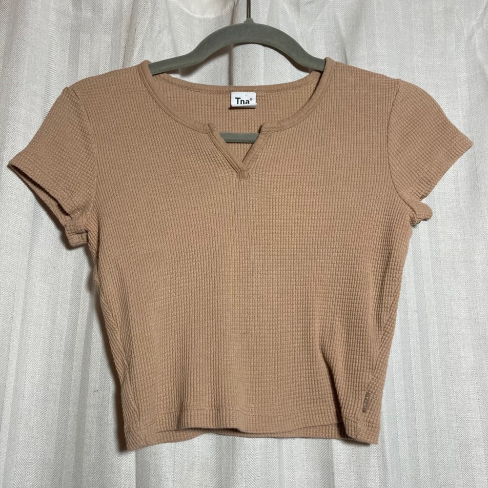 Tna Aritzia Waffle Knit Split Neck Crop Top Tan Beige Short Sleeve Thermal S Y2K